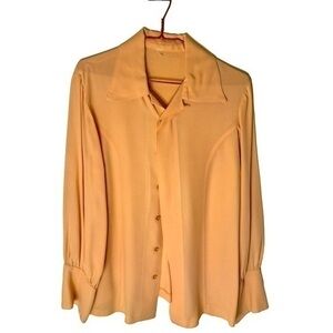 Vintage Button-Down Blouse with Collar – Size Medium – Apricot Color
